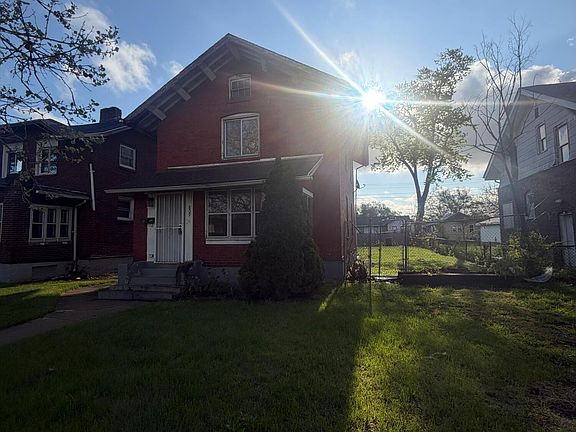 2nd image of 809 Pierce St
