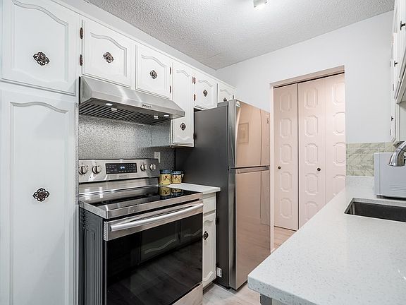 5th image of 750 E 7th Ave #318