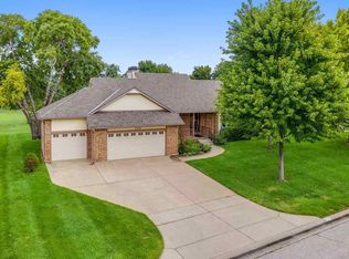 2530 N High Point Cir, Wichita, KS 67205