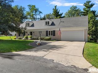 3 Pitner Pl, Jacksonville, IL