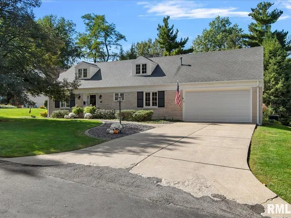 3 Pitner Pl, Jacksonville, IL 62650