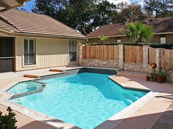 Heated Pool & Spa