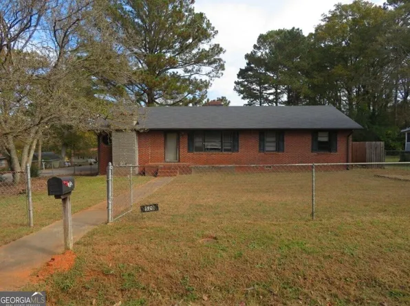 520 Hill St, Monroe, GA 30656