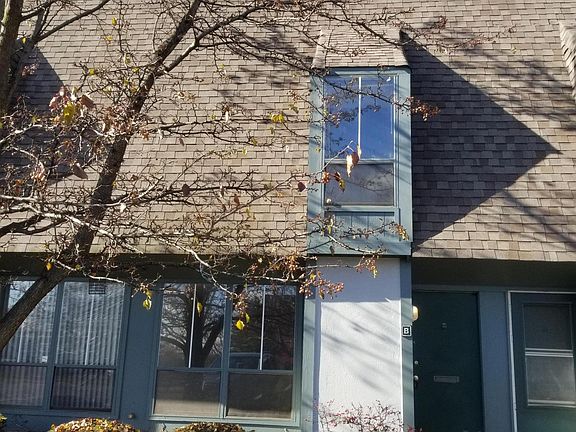 2nd image of 4695 Keswick Ct APT B