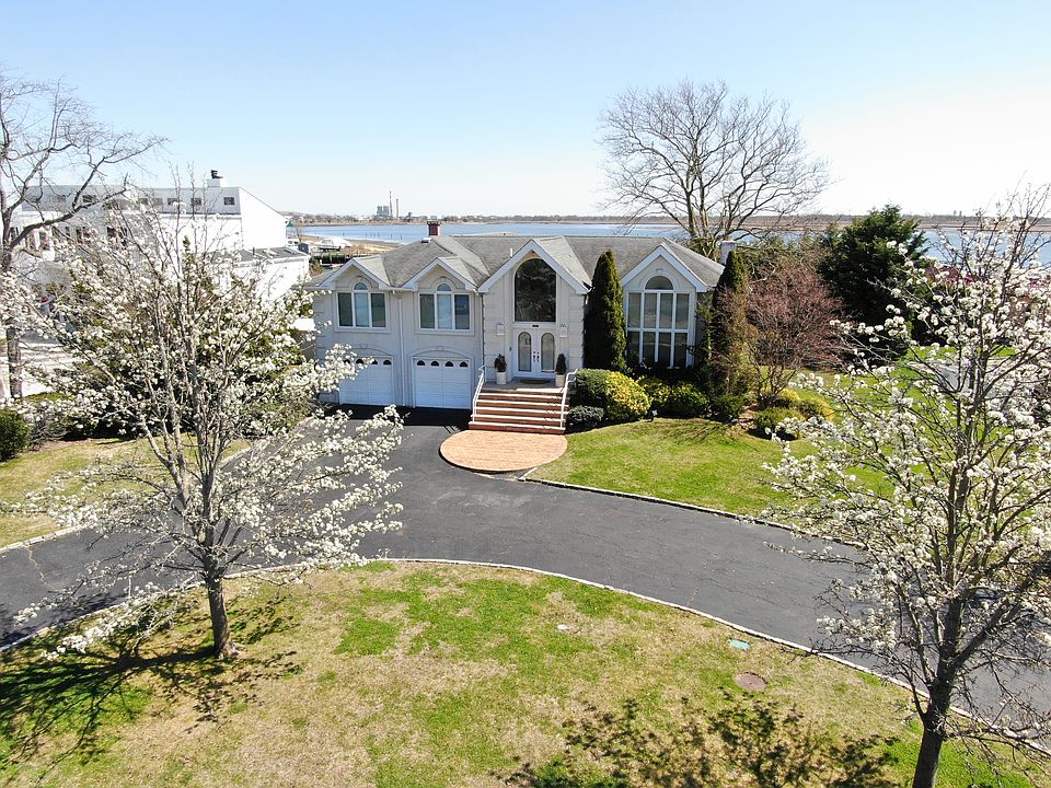 15 Thixton Dr, Hewlett, NY 11557 Zillow