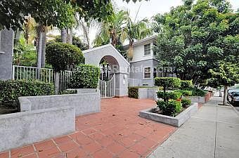 1st image of 1139 26th St