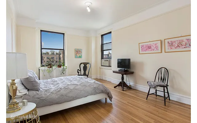 Sold by Douglas Elliman | media 19