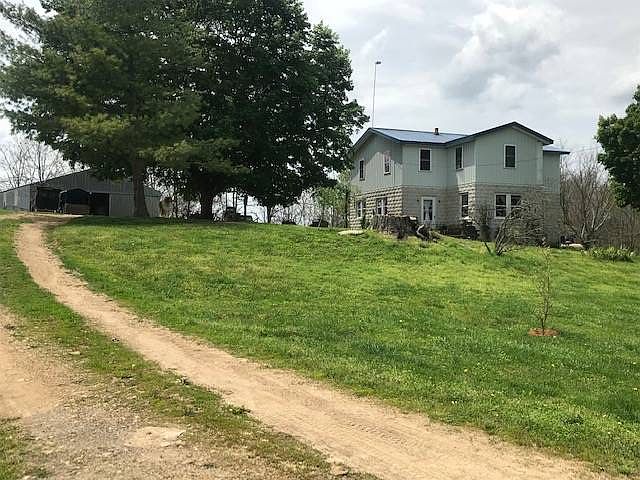 2nd image of 525 Gravel Switch Rd