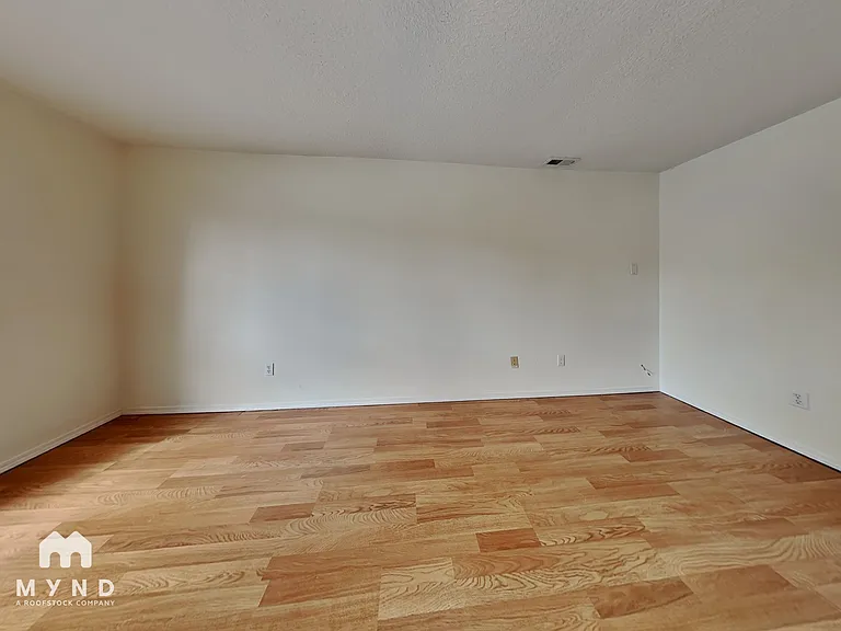 812 NW 143rd St — Photo 23