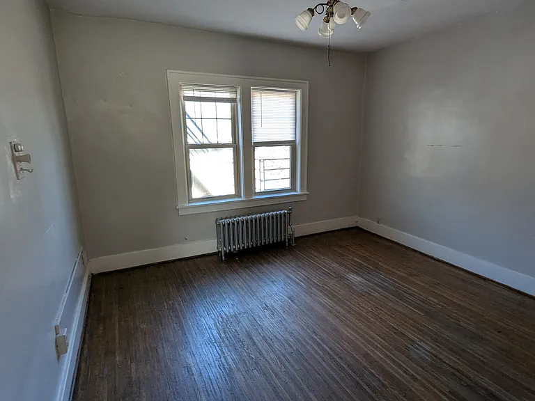950 Bay St #12 — Photo 2