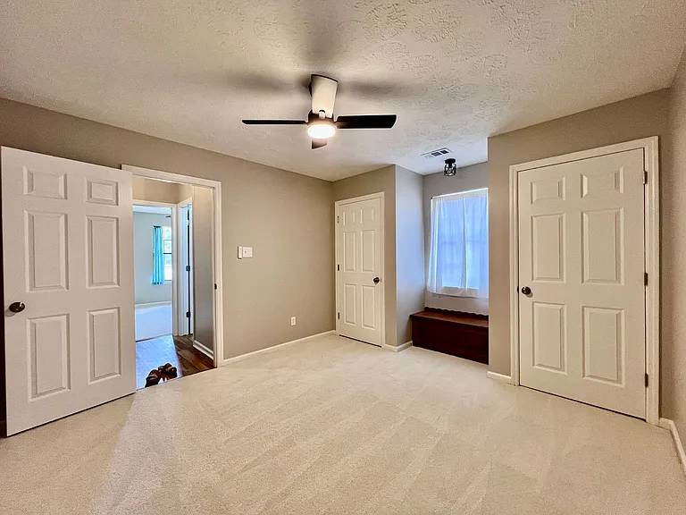 409 Oak St — Photo 16