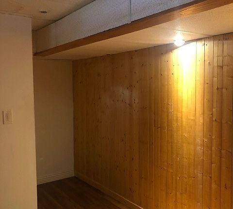 3rd image of 4015 Churchill Dr