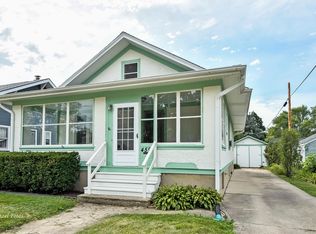 459 Washburn St, Elgin, IL 60123