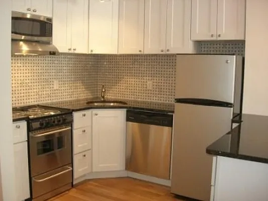 Rented by Citi Habitats | media 15