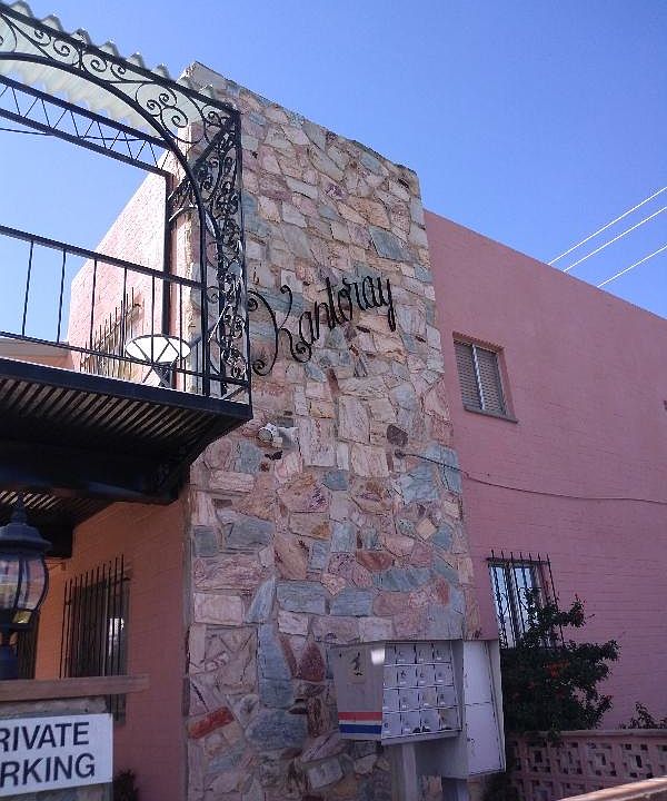 1st image of 1031 N Holly Ave