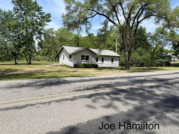 391 N Briggs Rd, Middleville, MI 49333