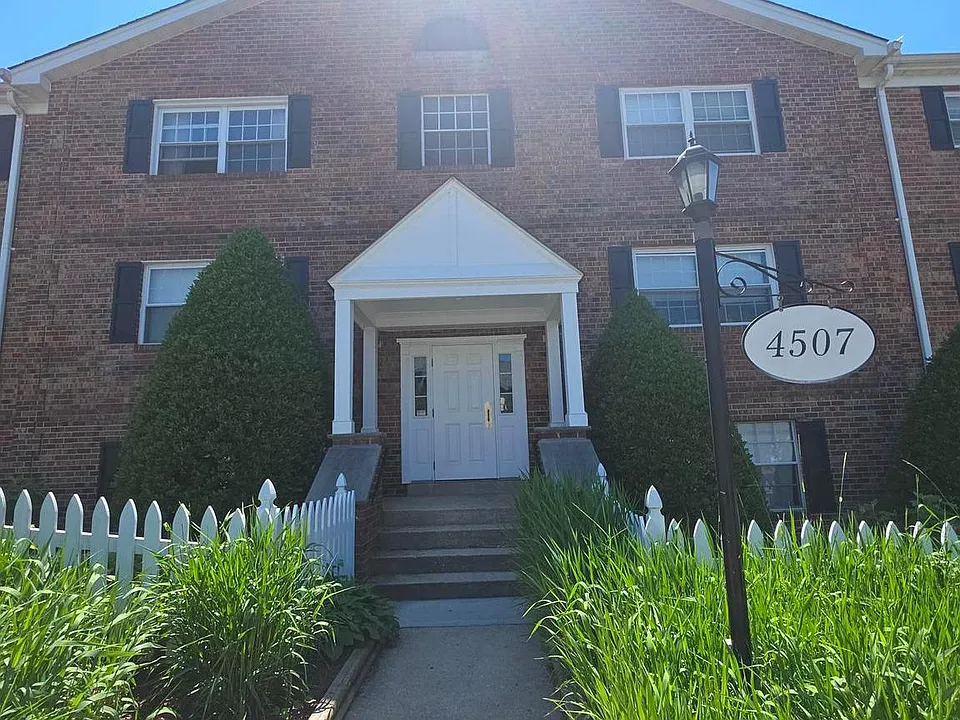 4507 Romlon St #1