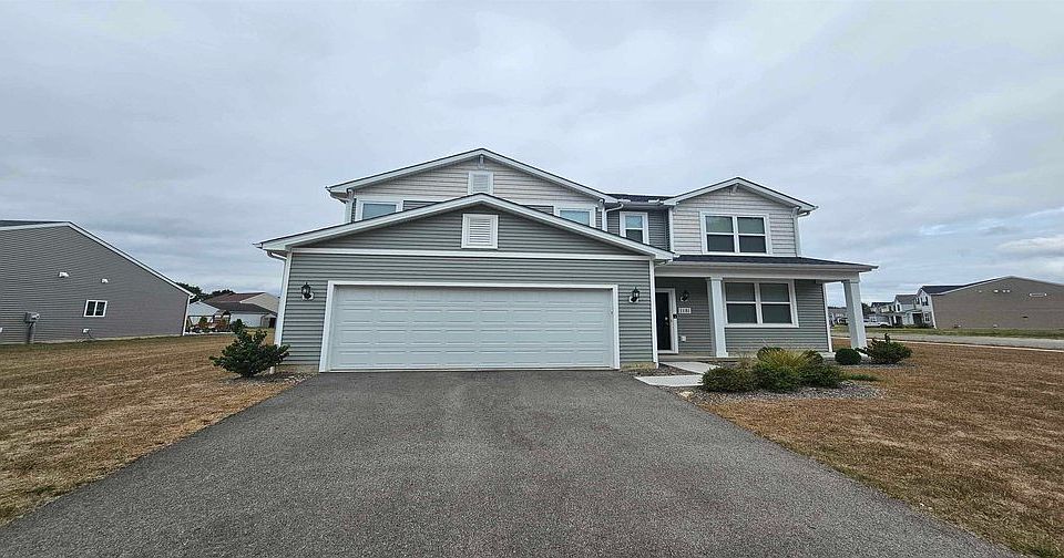 1st image of 1181 Lake Forest Dr