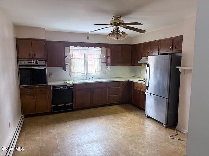 5th image of 676 Providence Street
