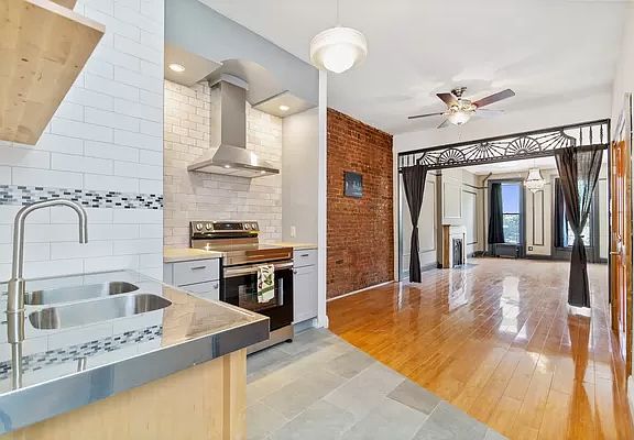 2nd image of 380 Atlantic Ave #1