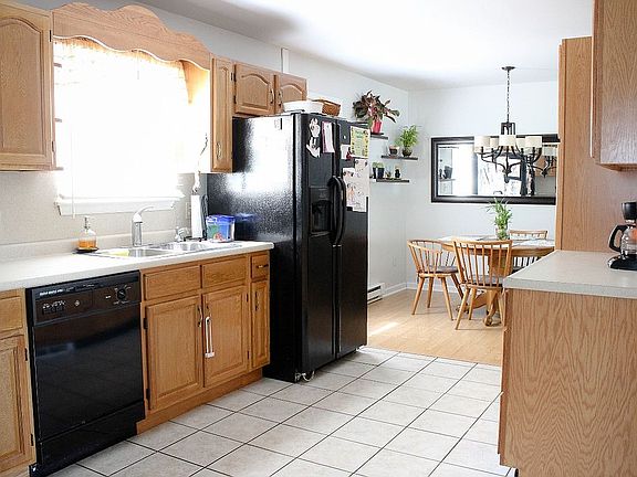 3rd image of 5475 Oswego Dr