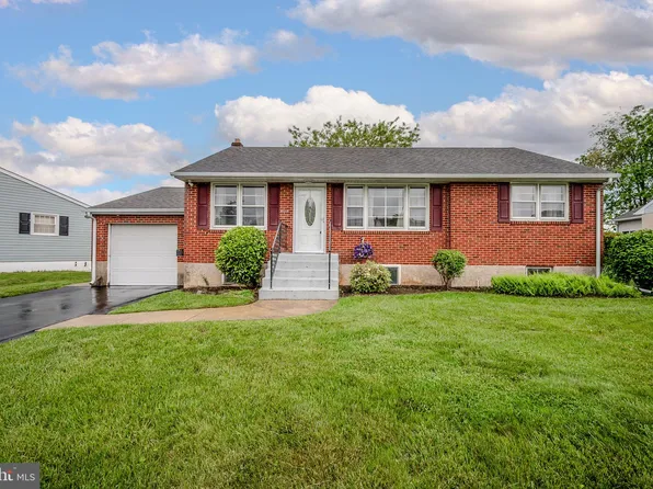 2203 Saint James Dr, Wilmington, DE 19808