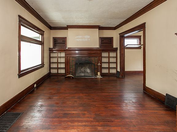 5th image of 10326 Fidelity Ave
