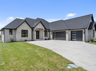 2025 N Unbridled Ct, Springfield, MO 65802