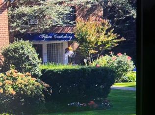 15 Canterbury Rd APT C19, Great Neck, NY 11021