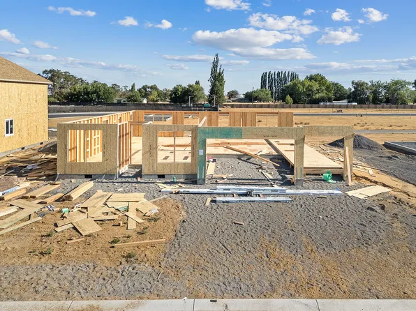 844 J St NE, Quincy, WA 98848