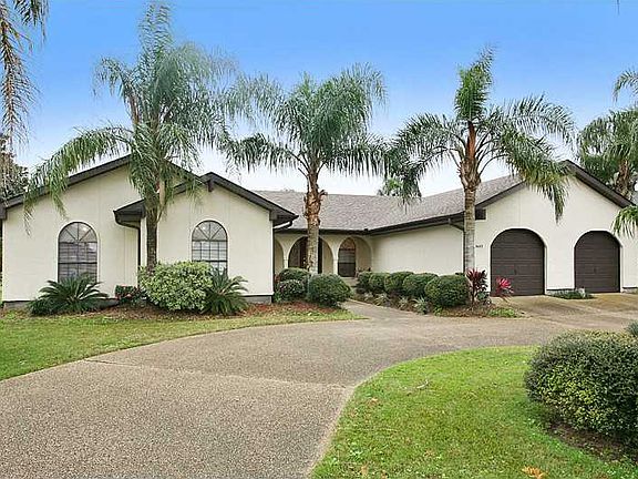 2nd image of 1612 Lake Salvador Dr