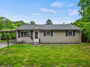3 Candice St, Clinton, MA 01510