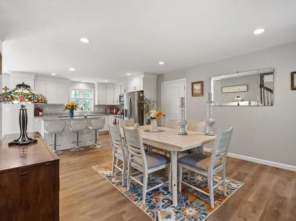 90 Royalston Rd N, Winchendon, MA 01475