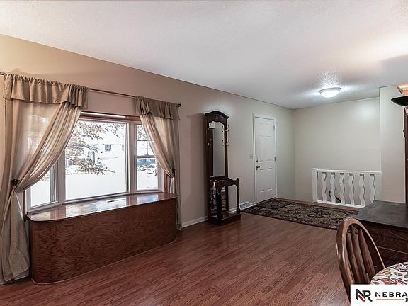 5th image of 3305 S 162nd Cir