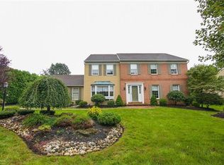 2327 S Pewter Dr, Macungie, PA 18062