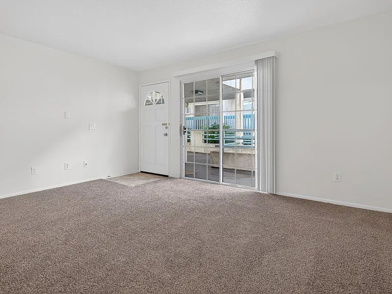 3485 Linden Ave — Photo 21