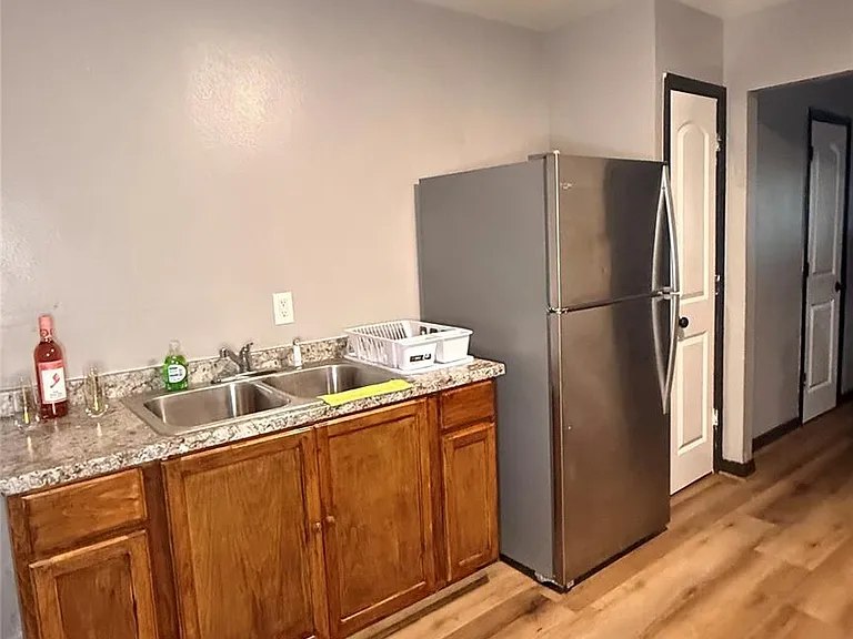 2619 Canfield St #1 — Photo 4