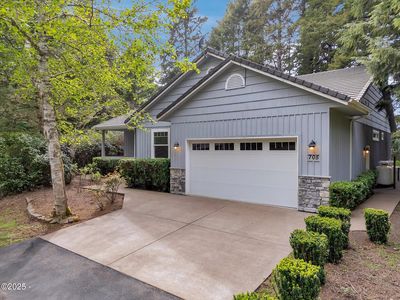 705 NW Highland Cir, Waldport, OR, 97394