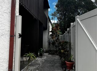 2659 Crown Ct #11, Kissimmee, FL 34741