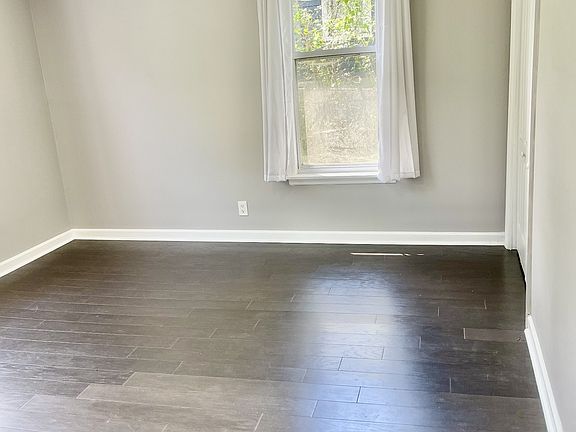4th image of 331 Gatewood Ave