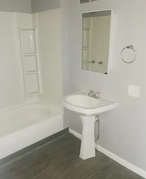 307 Garfield Ave — Photo 9