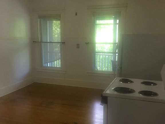 Large eat-in kitchen