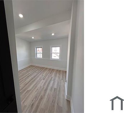3rd image of 2523 S Felton St #B