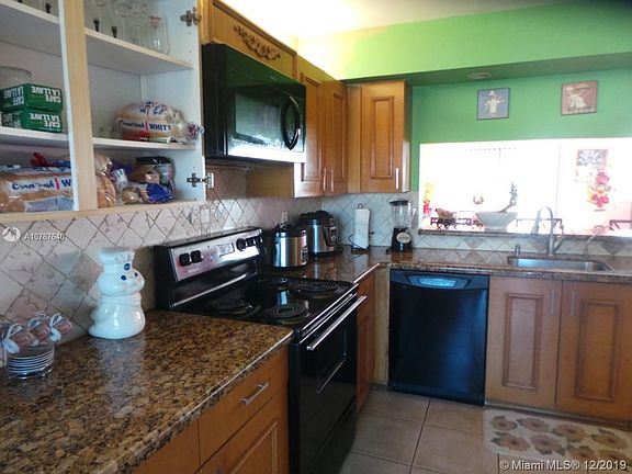 5th image of 2204 NW 37th Ave
