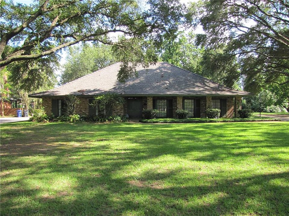 1st image of 313 Parkway Dr