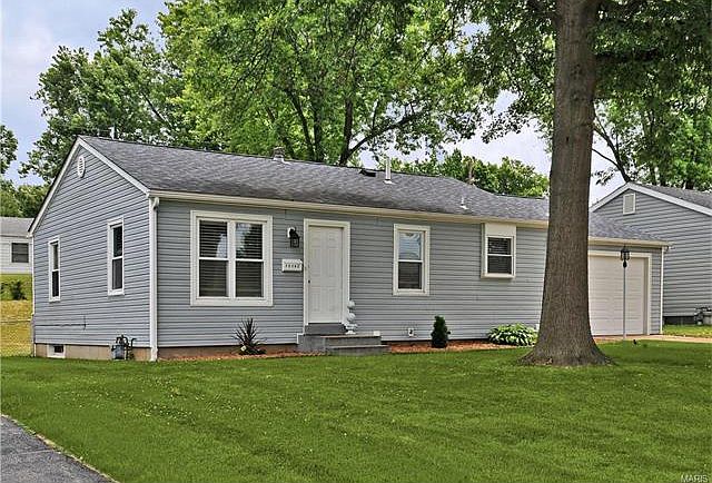 1st image of 12142 Belaire Pl