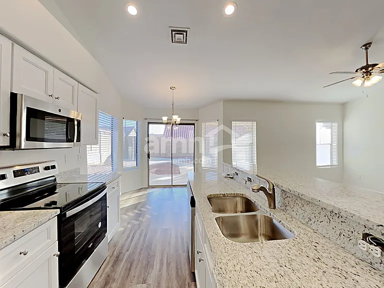 11535 E Dartmouth St — Photo 3