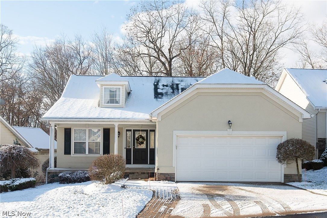 6846 Twin Oaks Ct, Canfield, OH 44406 Zillow