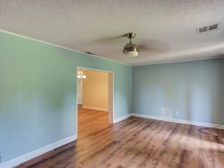 1312 Fox St — Photo 15