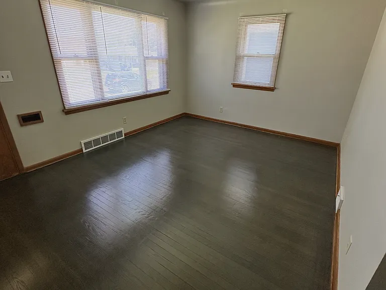 951 E Florida Ave — Photo 5